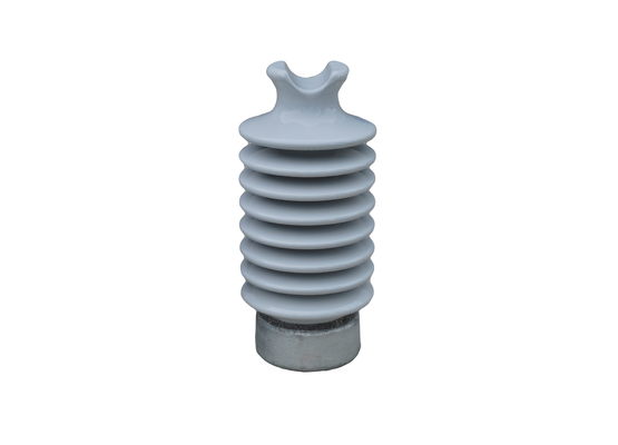 Ligne gris-clair isolateur de porcelaine de la norme ANSI 57-3 d'OEM de courrier