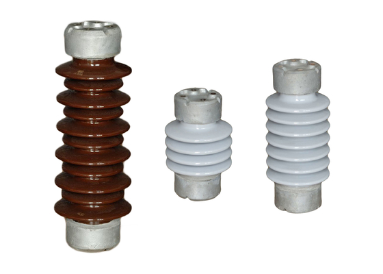 Isolateurs standard de courrier de porcelaine de la norme ANSI 250kV TR-214 de Brown pour Transmmission
