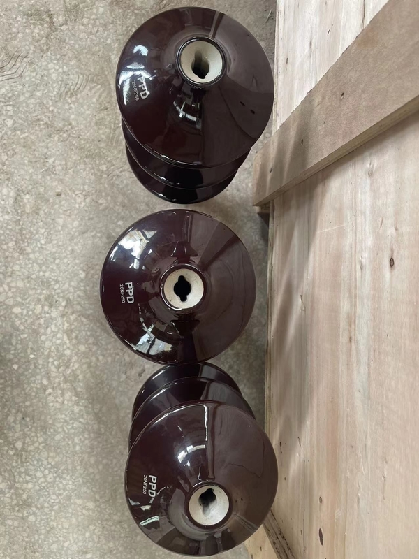 600CD transformateur de puissance de la porcelaine C-110 baguant la norme DIN42531 à haute tension