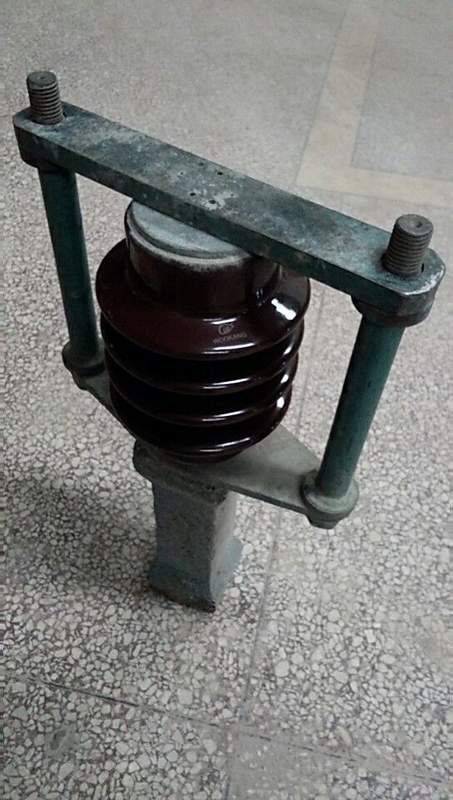 Isolateurs solides de courrier de noyau de classe à base métallique du CEI 11KV