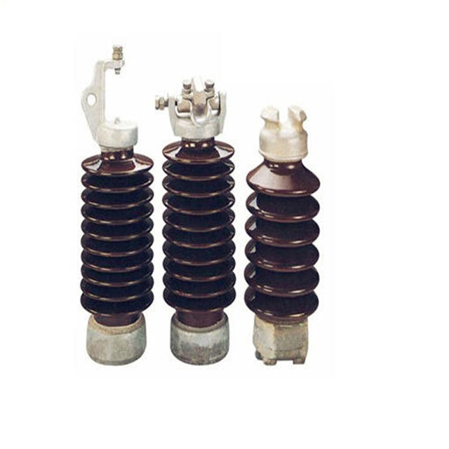 Ligne isolateur de la porcelaine 35KV de la norme ANSI 57-16 de dessus de lien de courrier