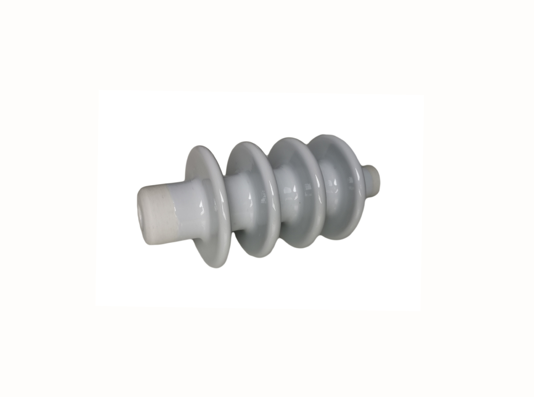 Isolateurs standard d'impasse de porcelaine de la taille 80mm d'OEM du CEI