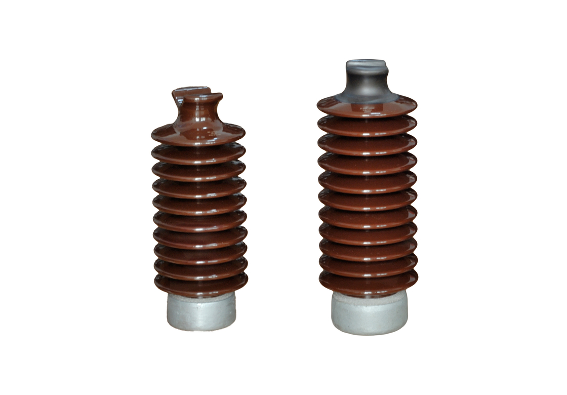 Ligne semi conductrice isolateur de porcelaine de la norme ANSI 57-4 de HT de courrier