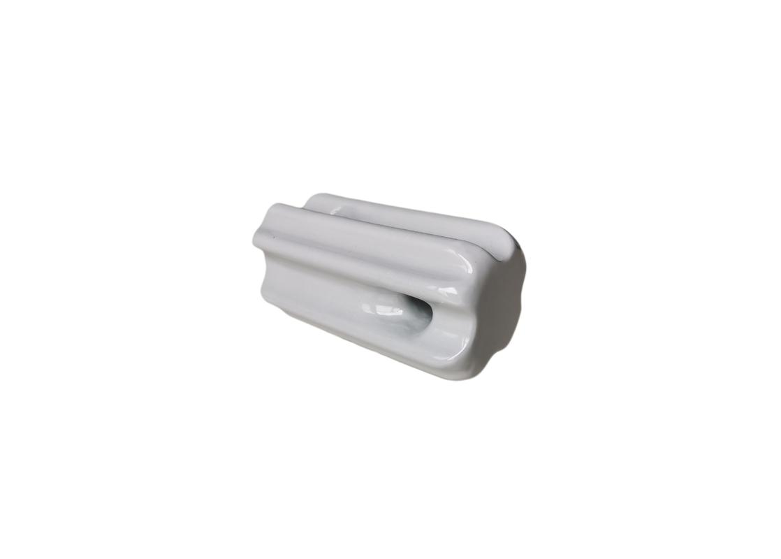 Norme ANSI 54-4 40kV Guy Strain Insulator de porcelaine