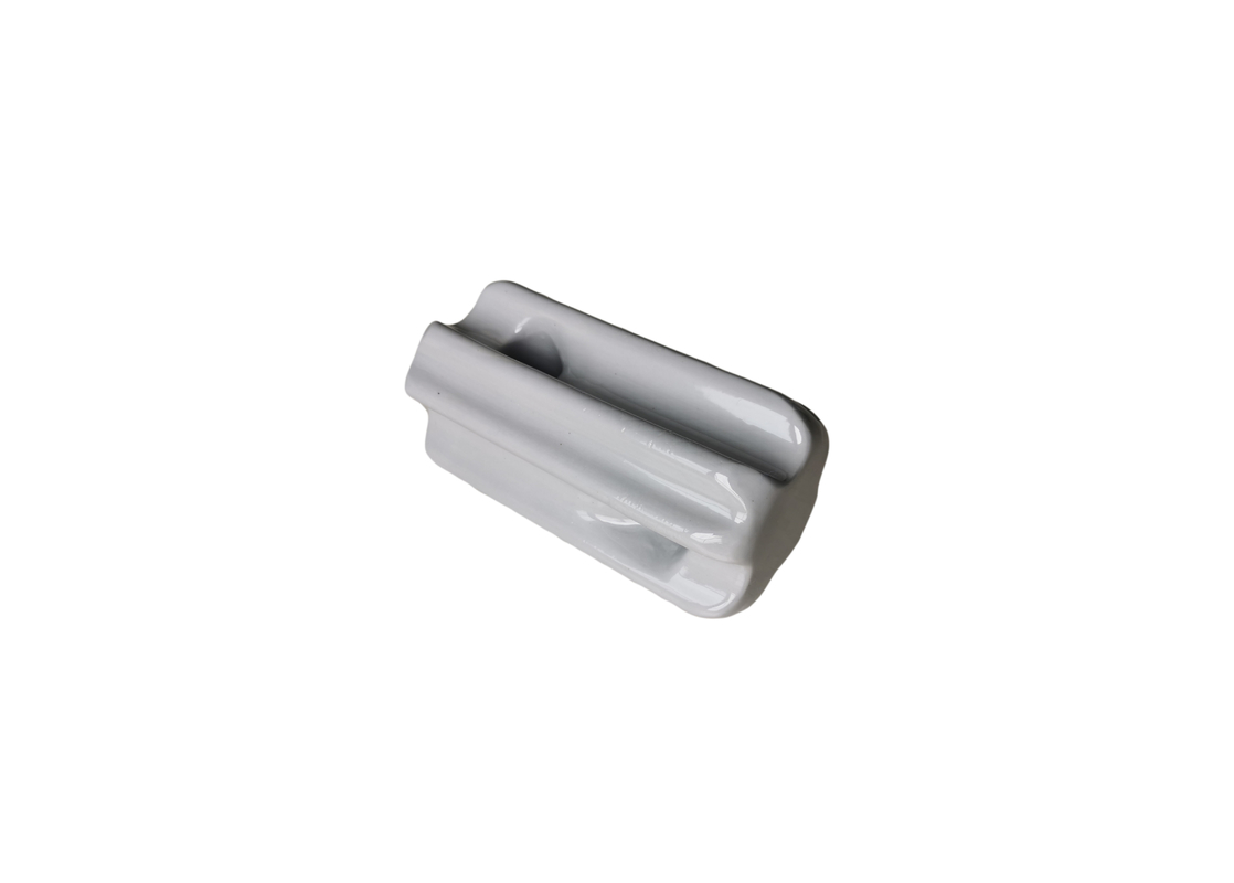 Norme ANSI 54-4 40kV Guy Strain Insulator de porcelaine