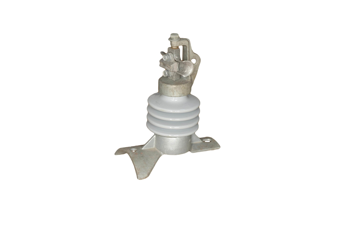 Type horizontal ligne ligne isolateur 57-12 de porcelaine d'OEM de norme ANSI de courrier