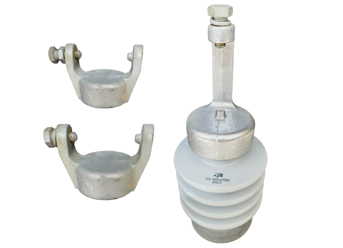 Isolateurs de processus humides de courrier de porcelaine de norme ANSI pour le transport d'énergie