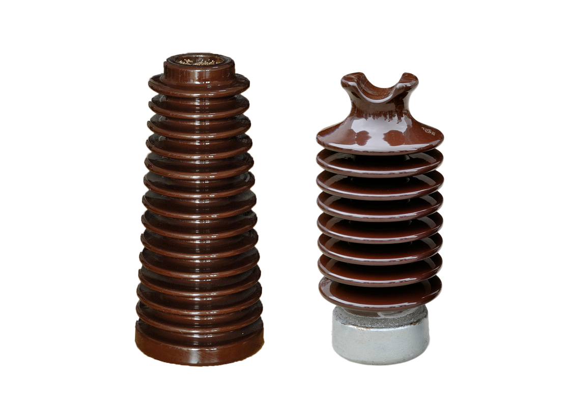 Isolateurs de courrier de porcelaine de la taille 12.5kN de Brown 381mm pour la distribution d'Electric Power