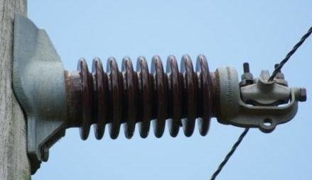 Isolateur de courrier de porcelaine d'ODM pour la distribution de transmission d'Electric Power