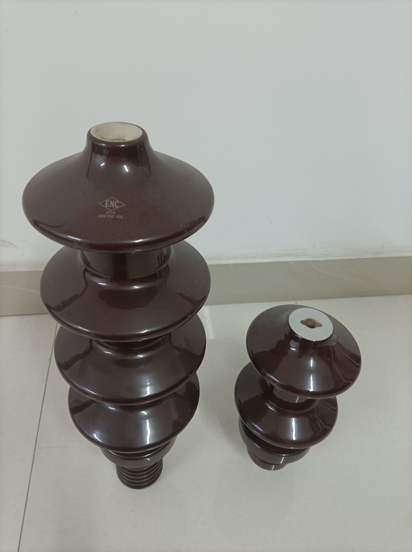 Norme de l'isolateur DIN de bague de transformateur de la porcelaine C-110